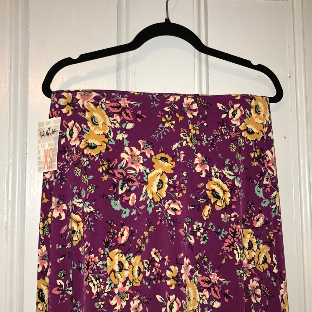 LuLuRoe slinky XS Maxi.